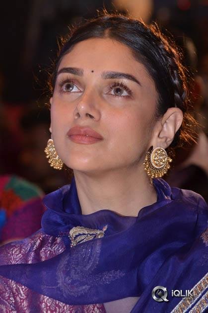 Aditi-Rao-At-Cheliyaa-Movie-Audio-Launch